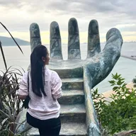 hiền huỳnh - ảnh 1